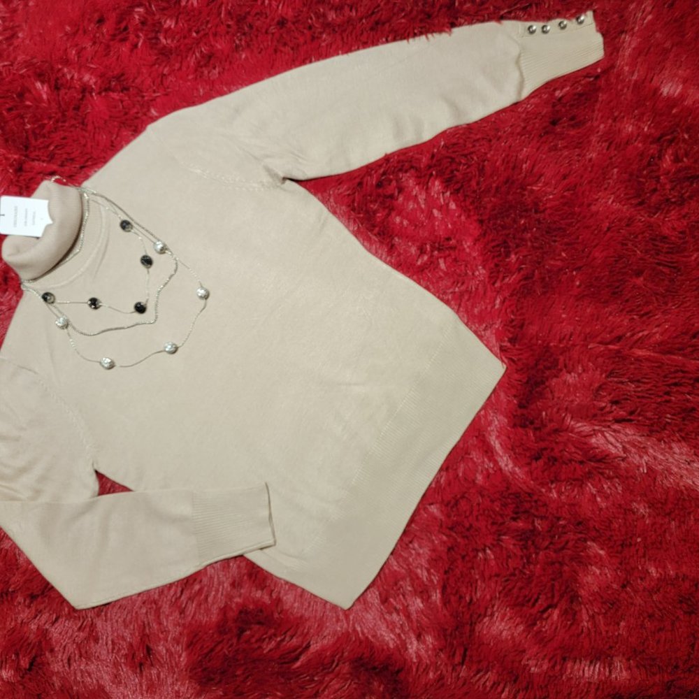 Sweater - Picture 2 of 3